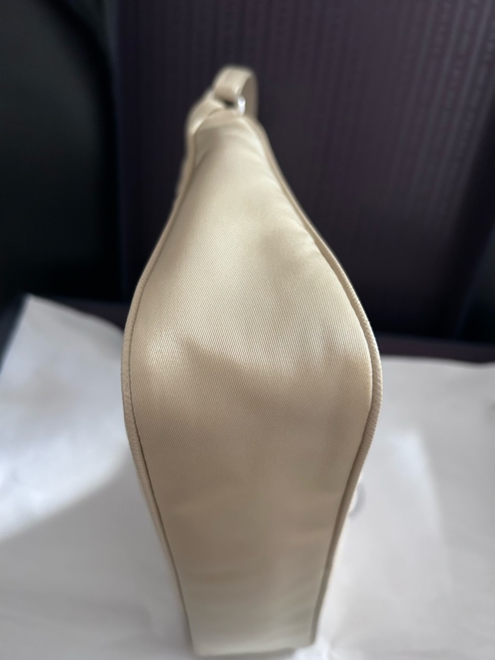 Authentic Prada Re-Edition 2005 Mini - Picture 9 of 14